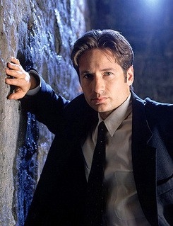 David Duchovny nei panni dell'agente Fox Mulder di X-Files