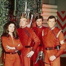 foto promozionale della serie tv V-Visitors