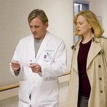 Nicole Kidman e Daniel Craig in una scena di The Invasion