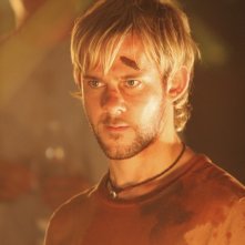 Dominic Monaghan in una scena dell'episodio 2x01 di Lost