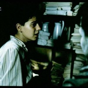 Una scena del film La spina del diavolo