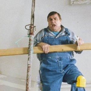 Aldo Maccione in una scena di Travaux - Lavori in casa