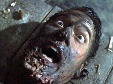 Bruce Campbell terrorizzato ne L'armata delle tenebre