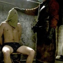 Una scena di tortura nel film Hostel