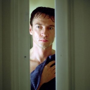 Alessio Boni in una scena di Arrivederci amore ciao