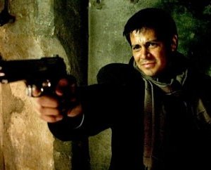 Jay Hernandez in una sequenza di Hostel