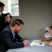 Joel Gretsch, Conchita Campbell  e Jacqueline McKenzie in una scena di The 4400