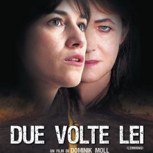 La locandina italiana di Due volte lei