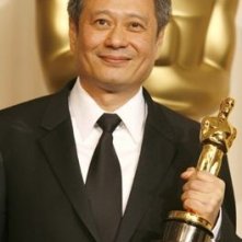 Ang Lee con il suo Oscar per la migliore reia