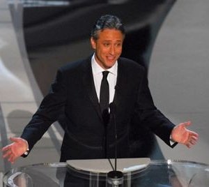 Il presentatore della serata Jon Stewart