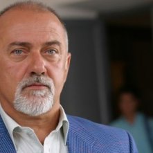 Giorgio Faletti è il professor Carogna in Notte prima degli esami