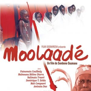 La locandina italiana di Moolaadé