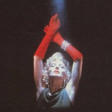 Marisa Paredes in Tacchi a spillo