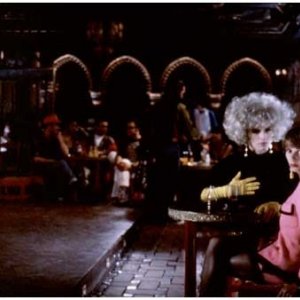 Miguel Bose e Victoria Abril in Tacchi a spillo