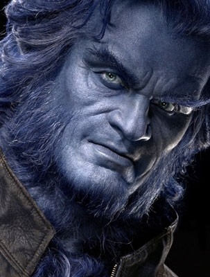 Un primo piano di Kelsey Grammer in una foto promozionale per X-Men 3