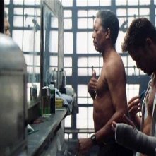 Morgan Freeman e Brad Pitt in una scena di SEVEN