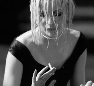 La bella Rie Rasmussen in Angel-A