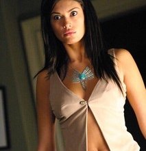 Cinthia Moura in una scena di Deer Woman