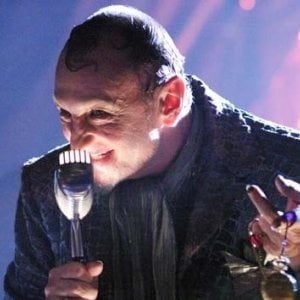 Robert Englund in una scena di Dance of the Dead