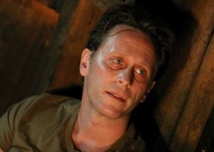 Steven Weber in una scena di Jenifer