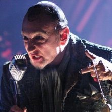 Robert Englund in una scena di Dance of the Dead