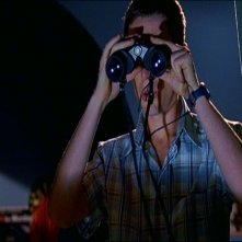 Elio Germano in una scena di TI PIACE HITCHCOCK? di Dario Argento