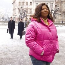 Queen Latifah in una scena de L'ultima vacanza