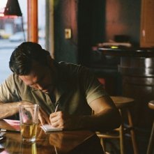 Matt Dillon in una immagine tratta dal film Factotum