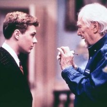 Ryan Phillippe e Robert Altman in una scena di Gosford Park