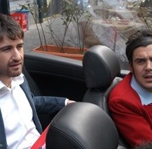 Alessandro Siani nella commedia in salsa partenopea Ti lascio perchè ti amo troppo