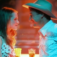 Evan Rachel Wood con Edward Norton in una scena di Down in the Valley