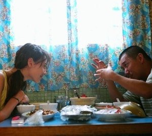 Isabella Leong e Chapman To in una scena di 'Isabella'