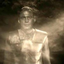 Bruno Ganz in una scena di IL CIELO SOPRA BERLINO