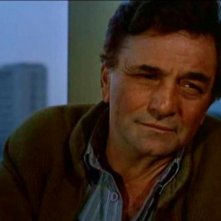 L'attore Peter Falk in una scena di IL CIELO SOPRA BERLINO