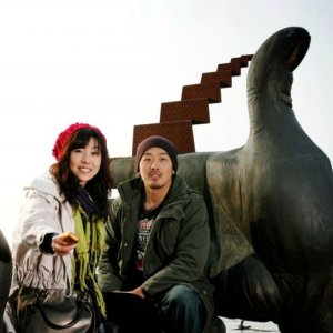 Sung Hyun-ah e Ha Jung-woo in una scena di Time