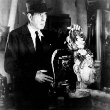 Humphrey Bogart in una scena di IL GRANDE SONNO