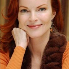 Marcia Cross 25752