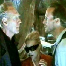 Max von Sydow, Jeanne Moreau e William Hurt in una scena di FINO ALLA FINE DEL MONDO