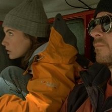 Maya Sansa (al centro) in una scena di In ascolto - The Listening