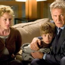Virginia Madsen, Jimmy Bennett e Harrison Ford in Firewall Accesso negato