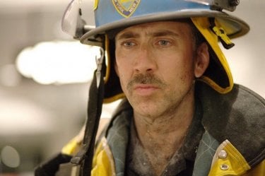 Nicolas Cage è un vigile del fuoco in World Trade Center