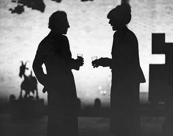Diane Keaton e Woody Allen in una scena di Manhattan