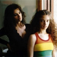 Penélope Cruz e Yohana Cobo in Volver - Tornare