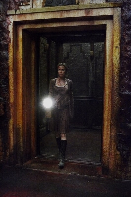 Radha Mitchell In Una Scena Di Silent Hill 27377