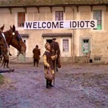 Una scena di AMORE E GUERRA