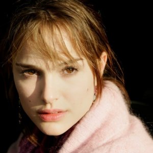 Natalie Portman in una scena di Free Zone