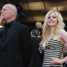 Bruce Willis e Avril Lavigne a Cannes per presentare La gang del bosco