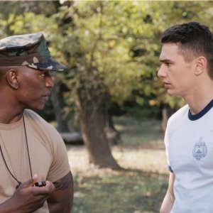 Tyrese Gibson e James Franco in una scena del film Annapolis