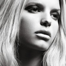 Un'insolita Jessica Simpson