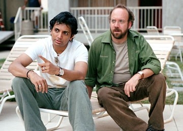 M. Night Shyamalan ePaul Giamatti sul set di Lady in the Water